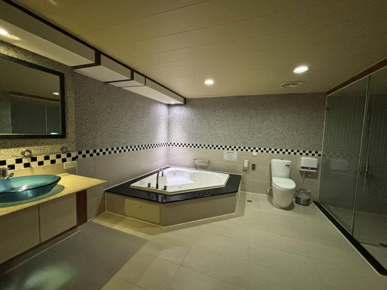 Hua Xiang Motel - Da Chang เกาสง ภายนอก รูปภาพ